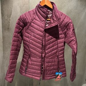 Columbia Omni-hear thermal reflective powder life full zipper with pockets. XS.